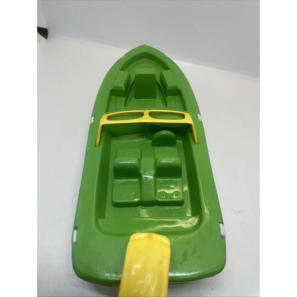 Vintage Processed Plastics Co speed boat motor boat, green & white & yellow, 11